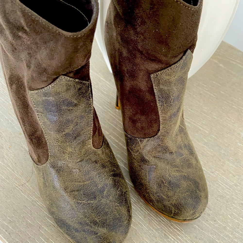 Michael Antonio Leather and suede heel boots